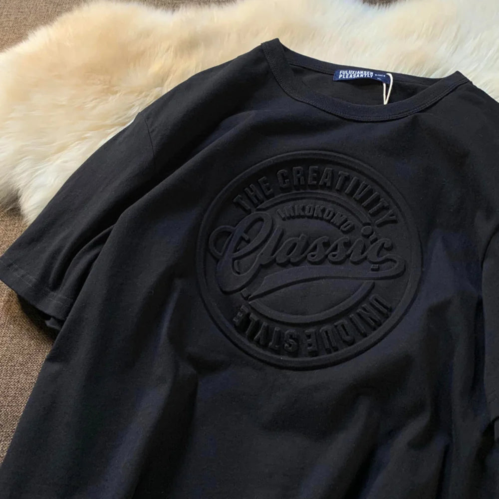 Camiseta Classic Embossed